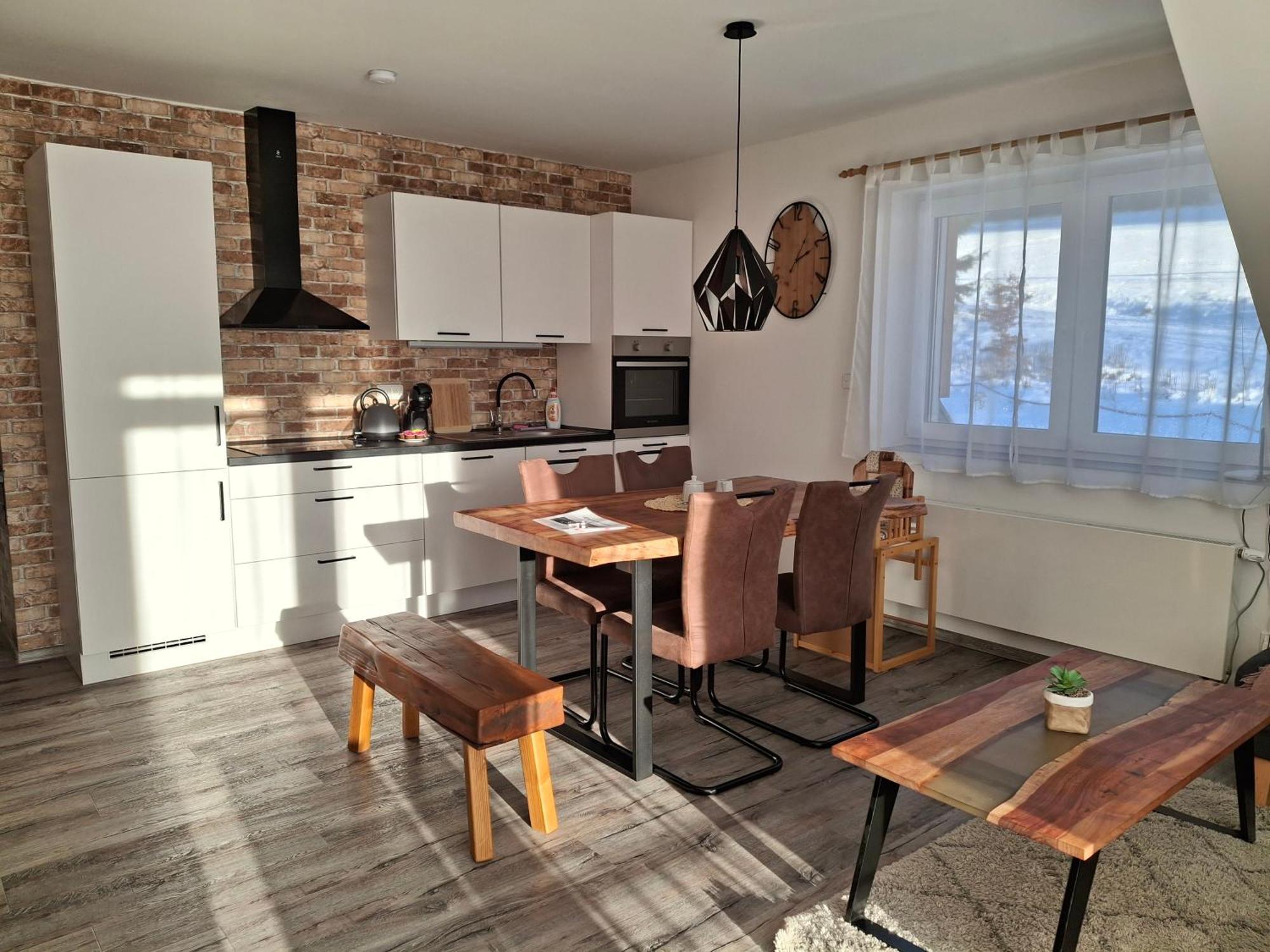 Apartman U Mamuta Долни-Морава Экстерьер фото